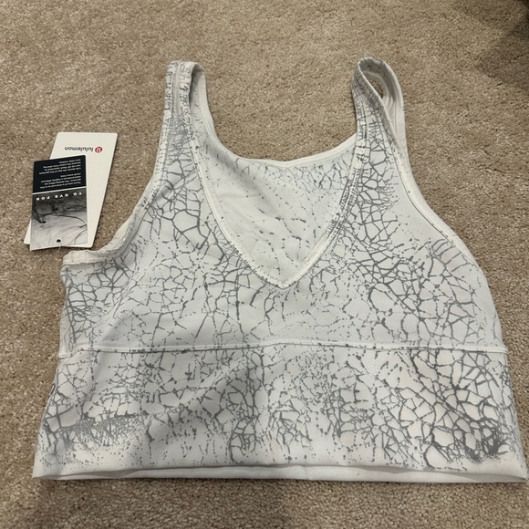 Lululemon Power Pivot Tank Everlux Top Thread Dye Size 8 TRD6 25911 NWT - Picture 2 of 3